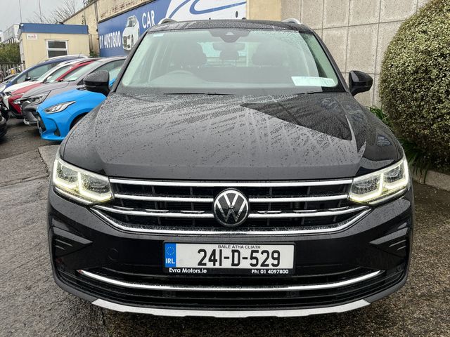 Image for 2024 Volkswagen Tiguan ELEGANCE AUTOMATIC 2.0 TDI 150BHP //HIGH SPEC//FULL LEATHER HEATED SEATS//PANORAMIC GLASS ROOF//KEYLESS ENTRY//REVERSE CAMERA//SAT NAV//HEATED STEERING WHEEL//