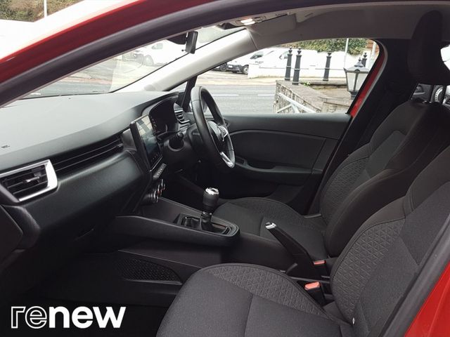 Image for 2023 Renault Clio Equilibre TCe 90 Manual