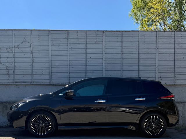 Image for 2022 Nissan Leaf N-CONNECTA / APPLE & ANDROID AUTO / NAV / RADAR CRUISE / HALF-LEATHER / PARK SENSORS / BALANCE OF 8 YEAR NISSAN BATTERY WARRANTY / *FINANCE PACKAGES AVAILABLE*