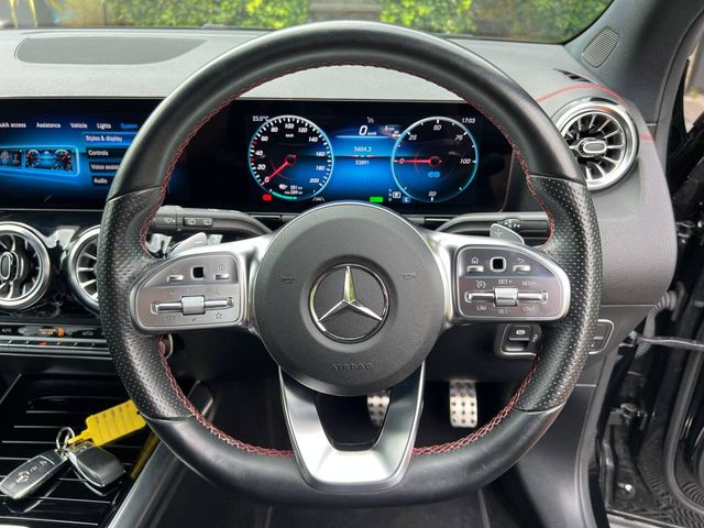 Image for 2023 Mercedes-Benz EQA EQA250+ AMG-LINE PREMIUM // APPLE CARPLAY/ANDROID AUTO // 360 PARKING SENSORS // HEATED AMG-LINE SEATS