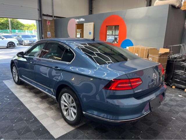 Image for 2018 Volkswagen Passat 2018 VOLKSWAGEN PASSAT TDI ELEGANCE 2.0 AUTOMATIC / CRUISE CONTROL / REVERSE CAMERA / ELECTRIC MEMORY & HEATED SEATS / PADDLE SHIFTERS / APPLE CARPLAY AND MORE