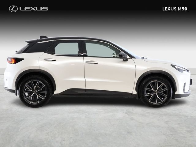 Image for 2024 Lexus LBX Emotion