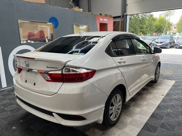 Image for 2019 Honda Grace 2019 HONDA GRACE HYBRID DX AUTOMATIC / 53 KMs / PARKING CAMERA / ADAPTIVE CRUISE