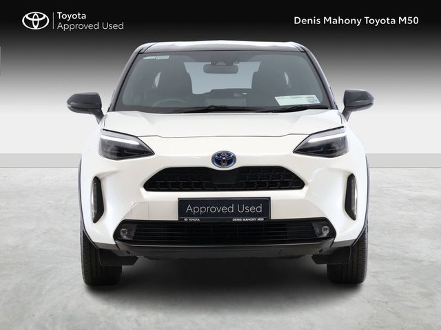 Image for 2024 Toyota Yaris Cross Luna Sport Hybrid Bi-Tone