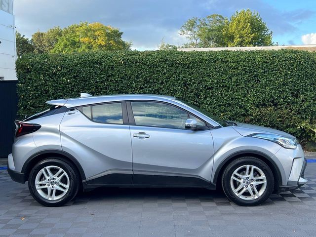 Image for 2023 Toyota C-HR 1.8 HYBRID AUTO // 17" ALLOYS // SERVICE HISTORY // REVERSE CAMERA