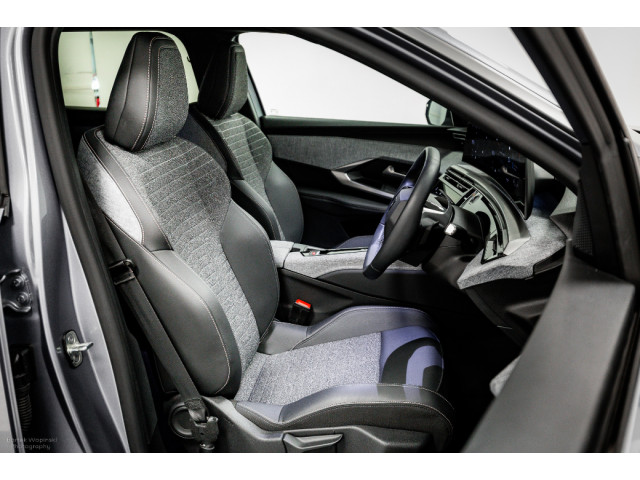 Image for 2025 Peugeot 5008 Allure HYBRID Auto 145HP - 7 Seats