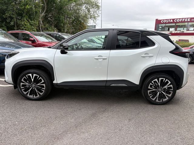 Image for 2025 Toyota Yaris Cross 1.5 PETROL HYBRID AUTO **CLASS SPEC**