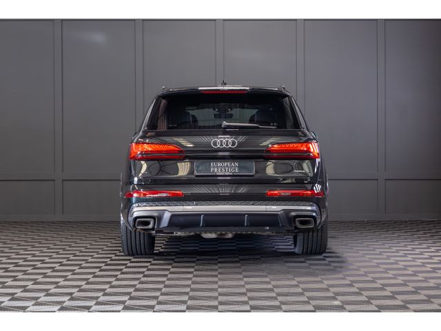 Image for 2025 Audi Q7 55 TFSIe Quattro S-Line
