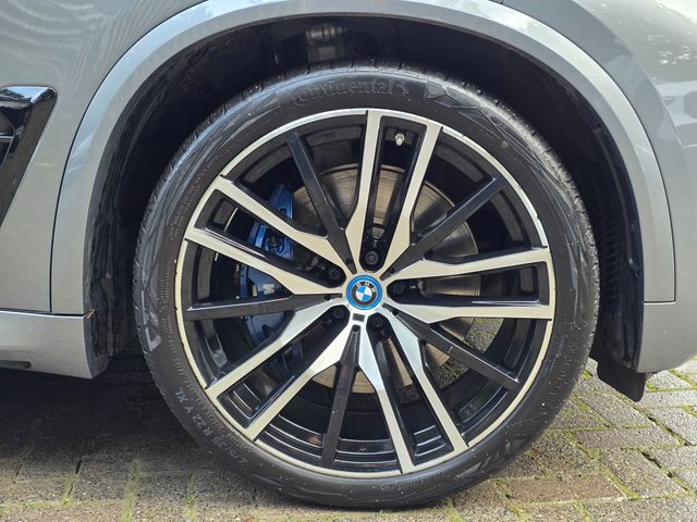 Image for 2025 BMW X5 XDRIVE 50E M-SPORT PRO PACK. TECH PACK. HUGE SPEC. FINANCE ARRANGED. SIMI. AA APPROVED.