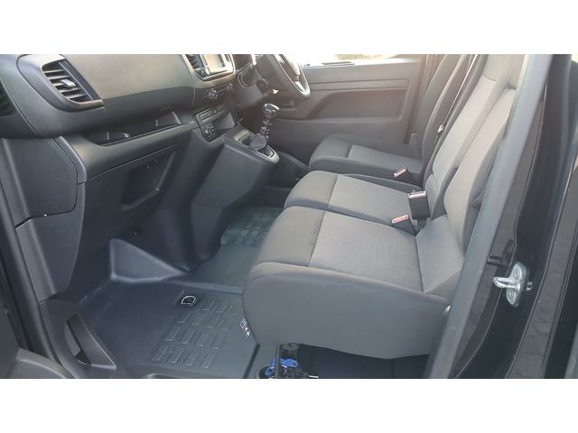 Image for 2023 Vauxhall Vivaro 