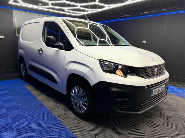 Image for 2022 Peugeot Partner 