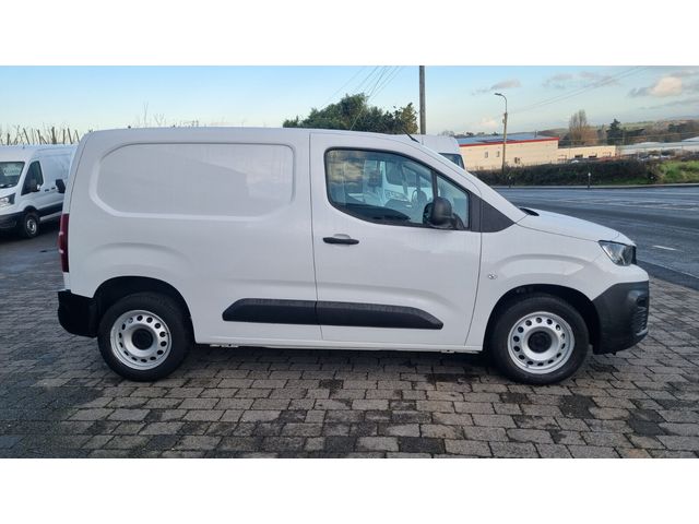 Image for 2023 Peugeot Partner 