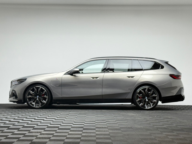 Image for 2025 BMW 5 Series 530E M SPORT PRO