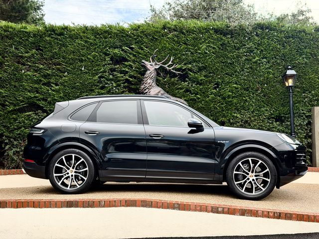 Image for 2024 Porsche Cayenne E-hybrid 5DR Auto