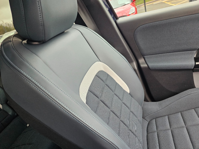 Image for 2026 Citroen C5 Aircross Plus Mhev 136 Edct