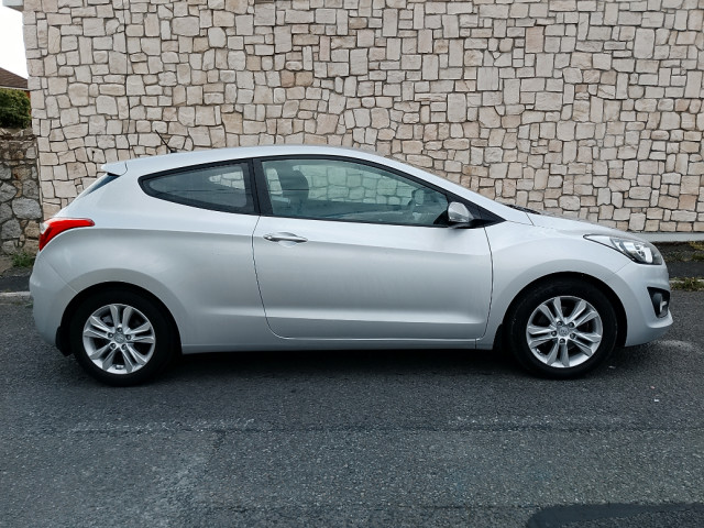 Image for 2016 Hyundai i30 1.6 3 DSL Deluxe 3DR Auto