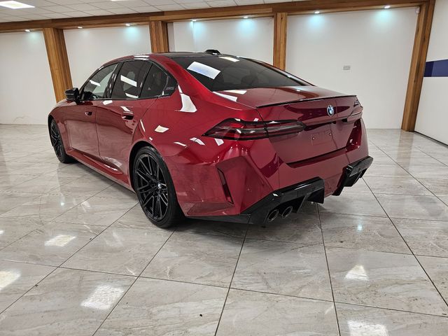 Image for 2024 BMW M5 STUNNING COLOUR