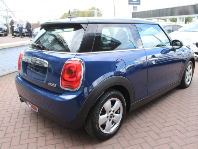 Image for 2016 Mini Cooper 1.5 MINI COOPER 3DR AUTOMATIC // MINT CONDITION INSIDE AND OUT // BUY WITH CONFIDENCE AA AND SIMI APPROVED DEALER 2025 // FINACE ARRANGED // ALL TRADE INS WELCOME //
