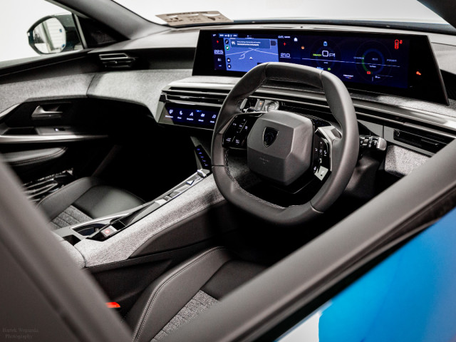 Image for 2026 Peugeot 5008 E-Allure 72kWh 210HP - 7 Seats includes Gap, CRI or Peugeot Protect