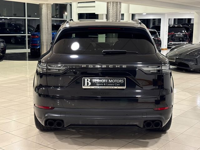 Image for 2018 Porsche Cayenne 3.0 V6 E-HYBRID=LOW MILES//HUGE SPEC=PAN ROOF//FULL PORSCHE SERVICE HISTORY=182 D REG=PREVIOUSLY SUPPLIED BY OURSELVES//TAILORED FINANCE PACKAGES AVAILABLE=TRADE INS WELCOME