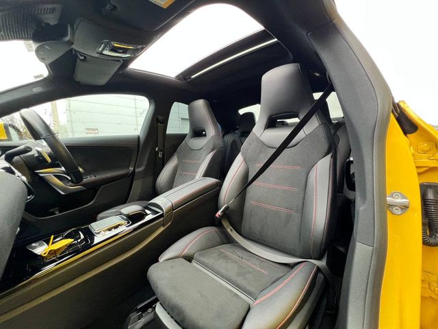 Image for 2019 Mercedes-Benz CLA Class CLA200d AMG-LINE PREMIUM PLUS AUTO ** TOP SPEC ** // PAN ROOF // VIRTUAL COCKPIT // KINETIC MASSAGE SEATS