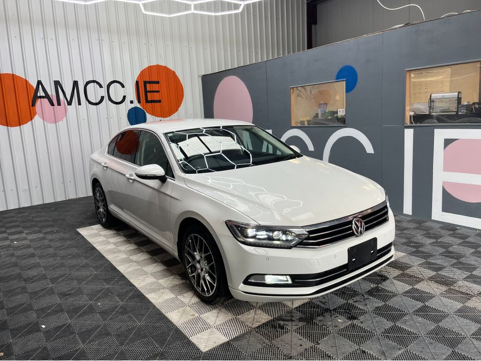 Image for 2016 Volkswagen Passat PASSAT AUTOMATIC 1.4 TSI COMFORT LINE / 34k KMs / REVERSE CAMERA , ADAPTIVE CRUISE & MORE