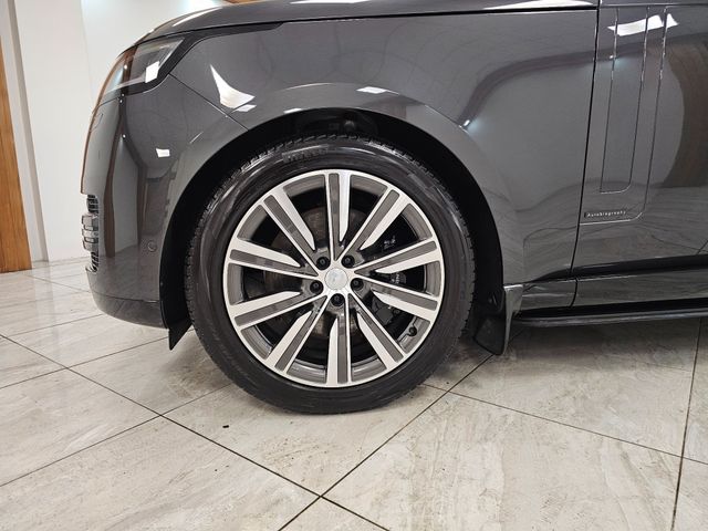 Image for 2025 Land Rover Range Rover AUTOBIOGRAPHY