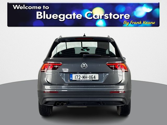 Image for 2017 Volkswagen Tiguan COMFORTLINE 2.0 TDI**17" DIAMOND CUT ALLOYS**PANORAMIC ROOF**TOUCHSCREEN MEDIA**APPLE CARPLAY**REVERSE CAMAERA**PARKING SENSORS**DUAL CLIMATE**LANE ASSIST**PARK ASSIST**MULTIFUNCTION STEERING WHEEL**