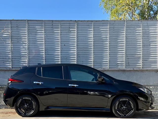 Image for 2022 Nissan Leaf N-CONNECTA / APPLE & ANDROID AUTO / NAV / RADAR CRUISE / PARK SENSORS / BALANCE OF 8 YEAR NISSAN BATTERY WARRANTY / *FINANCE PACKAGES AVAILABLE*