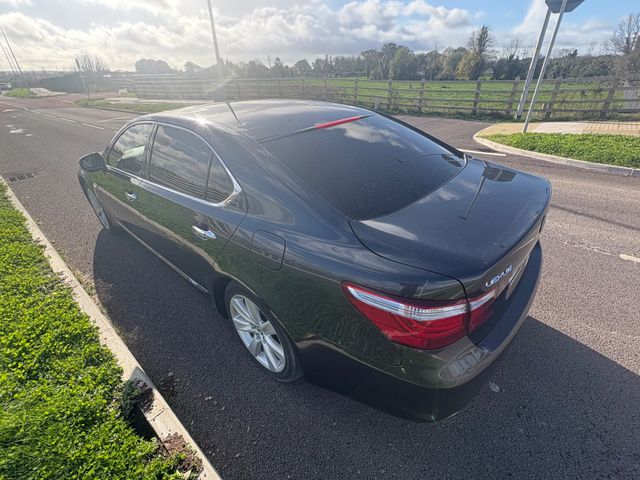 Image for 2008 Lexus LS 600 H 600H LRSR LWB! 1 OWNER 1 YEAR NCT , Presidential Model, Full Leather Seats, Leather Upholstery, Metallic Paint, Panoramic Sunroof, Reversing Camera, Parking Sensors, Touchscreen Radio, Electric Seats 