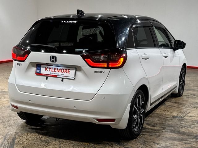 Image for 2021 Honda Fit 1.5 HYBRID AUTOMATIC - WHITE/BLACK TWO TONE - FACTORY ALLOYS - CRUISE CONTROL - REAR CAMERA