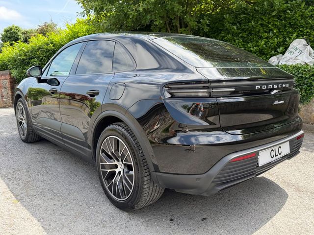 Image for 2025 Porsche Macan EV 