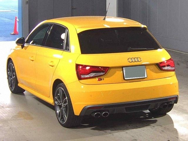 Image for 2017 Audi S1 2.0 MANUAL S1 - UPGARDED ALLOYS/INTERIOR - FLAT BOTTOM STEERING WHEEL