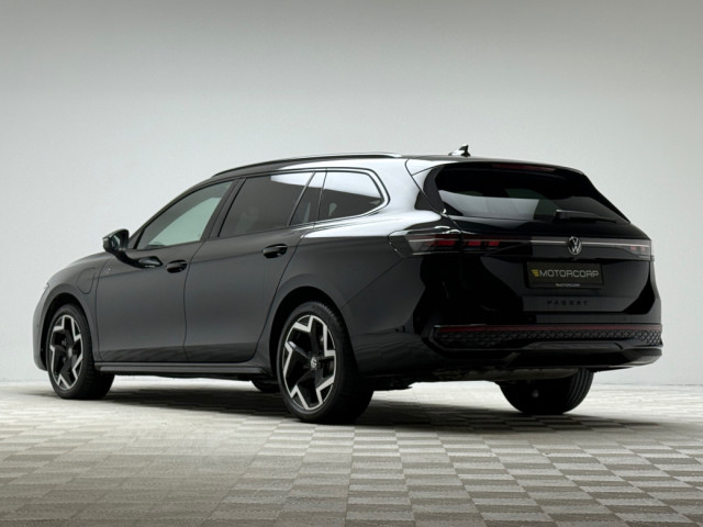 Image for 2025 Volkswagen Passat R-LINE 1.5 PHEV DSG