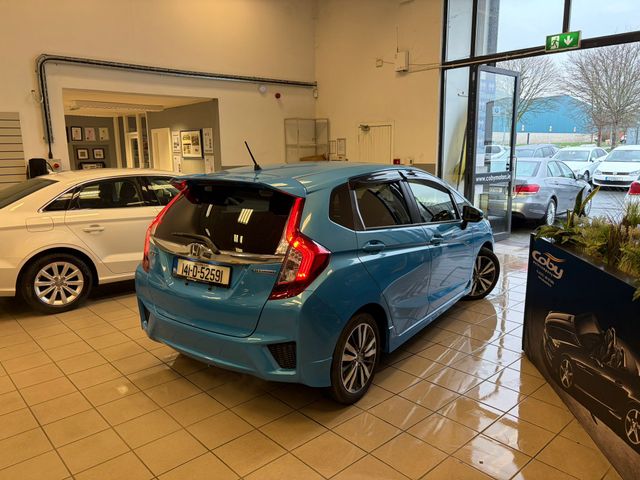 Image for 2014 Honda Fit 1.5 Petrol HYBRID 5DR AUTO. Immaculate Car with only 110km, 2 Keys, NCT done before collection, Mirror Link, Climate Control, Cruise Control, Full Electrics and much more.