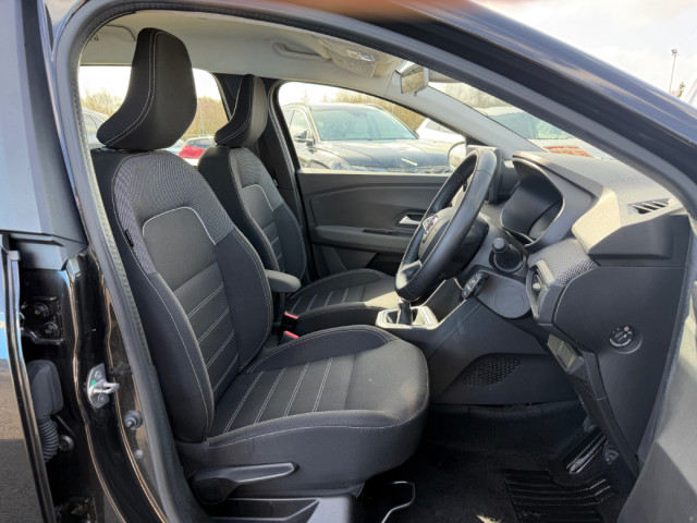 Image for 2022 Dacia Jogger Comfort TCE 110 5DR * 7 SEATS / REVERSING CAMERA* 