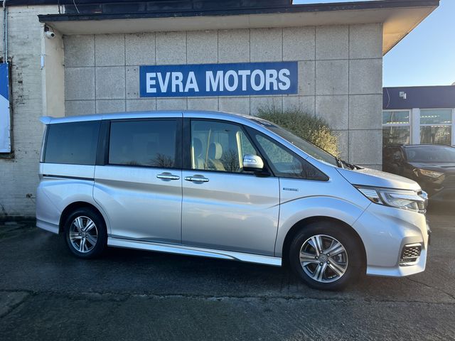 Image for 2018 Honda Stepwagon 7 SEATER SPADA AUTOMATIC HYBRID 2.0 PETROL //KEYLESS ENTRY//POWER SLIDING DOORS//ADAPTIVE CRUISE CONTROL//REVERSE CAMERA//