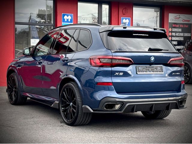 Image for 2022 BMW X5 XDRIVE45E M SPORT // M-PERFORMANCE PACK // CRYSTAL CLARITY SHIFT