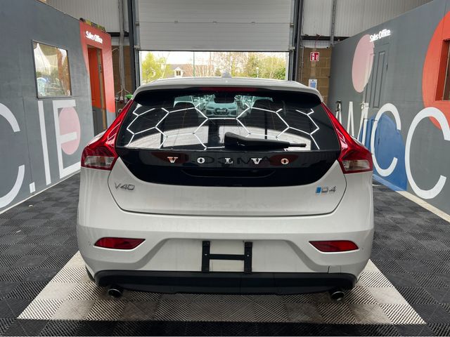 Image for 2017 Volvo V40 €15950 2017 VOLVO V40 D4 MOMENTUM 2.0 AUTOMATIC / CRUISE CONTROL / REVERSE CAMERA / ELECTRIC MEMORY SEATS AND MORE