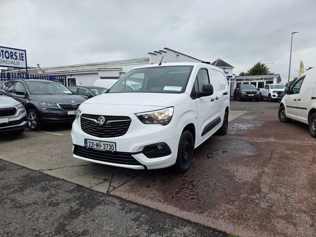 Image for 2022 Vauxhall Combo 2300 Sportive TD