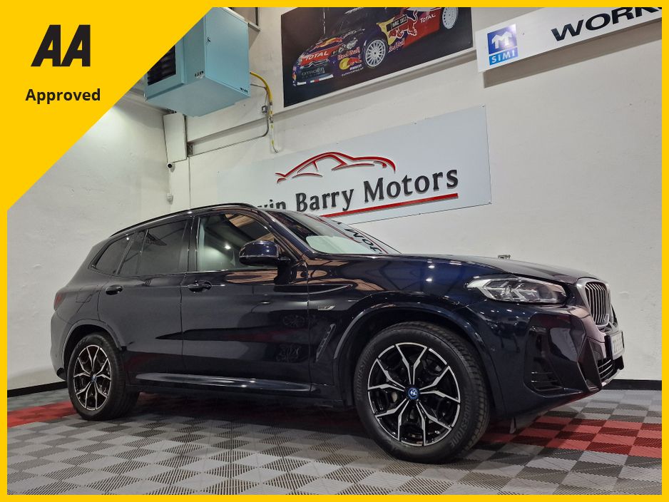 Image for 2021 BMW X3 30E M SPORT (LCI FACELIFT MODEL) X-DRIVE AUTOMATIC **HIGH SPEC / 19" ALLOYS / APPLE CARPLAY / ADAPTIVE LED HEADLIGHTS / ELECTRIC BOOTLID / FULL BLACK LEATHER / REVERSE CAMERA / SAT NAV**