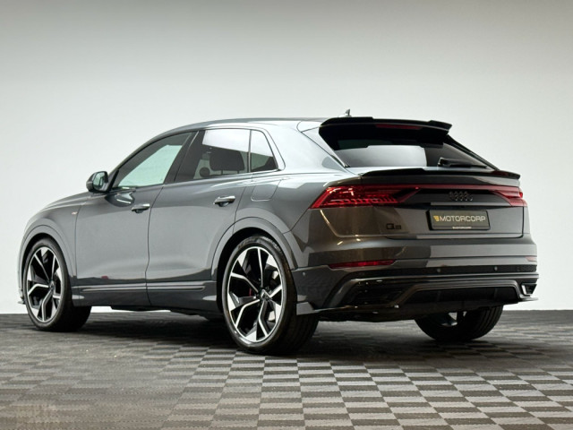 Image for 2021 Audi Q8 COMPETITION 60 TFSI E 462HP QUATTRO