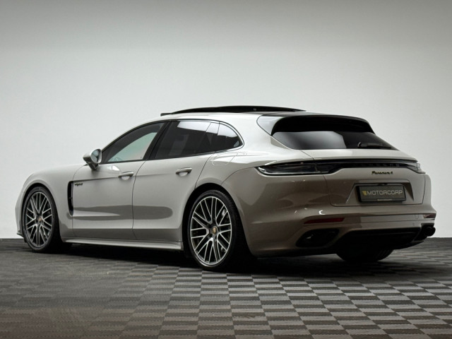 Image for 2023 Porsche Panamera 4 E-Hybrid Sport Turismo Platinum Edition 