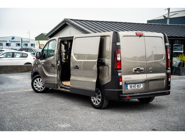 Image for 2018 Nissan NV300 