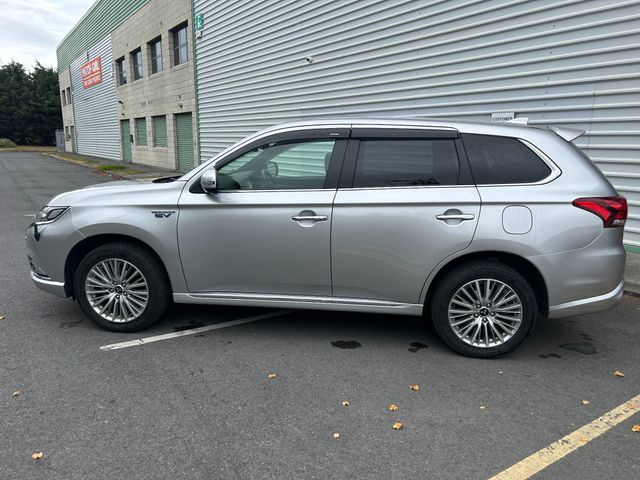 Image for 2021 Mitsubishi Outlander High Spec G