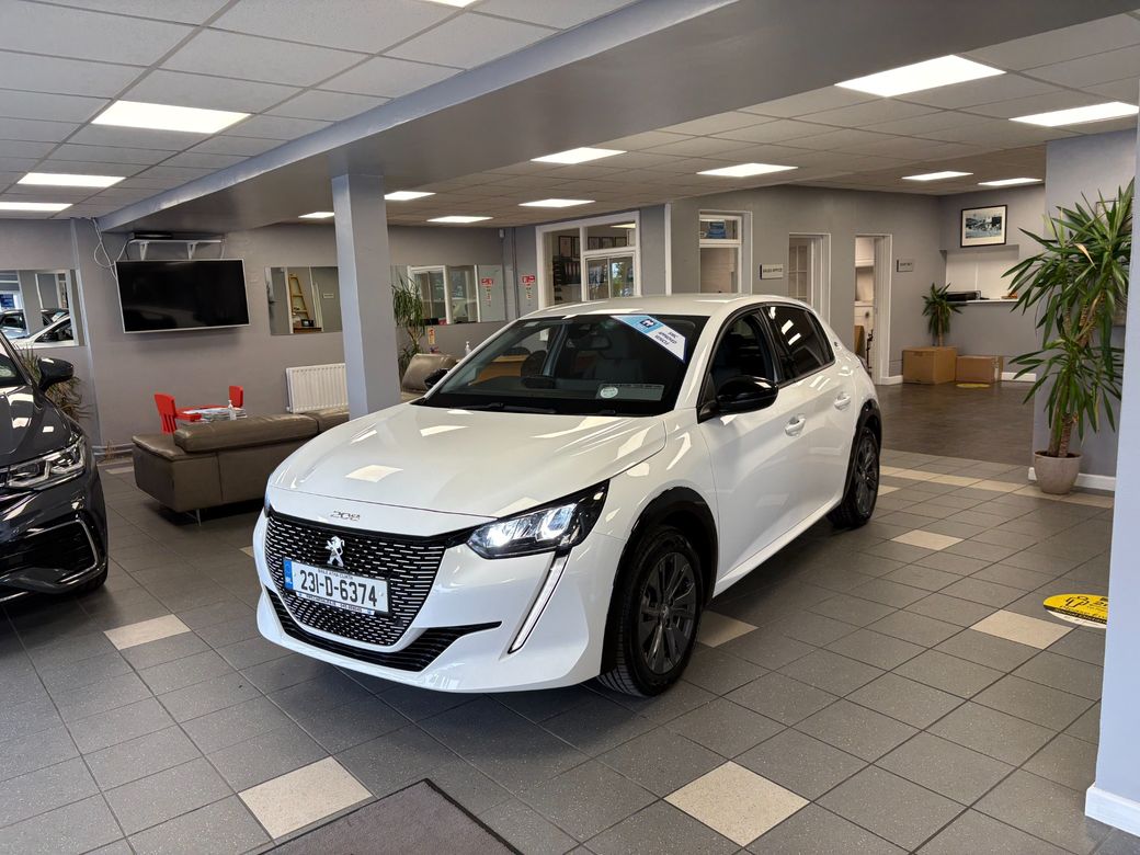 Image for 2023 Peugeot 208 Eallure Pack 136HP 50 KWH 4DR