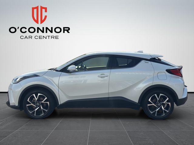 Image for 2021 Toyota C-HR SUV looks, hybrid savings. and enough style to steal the spotlight.