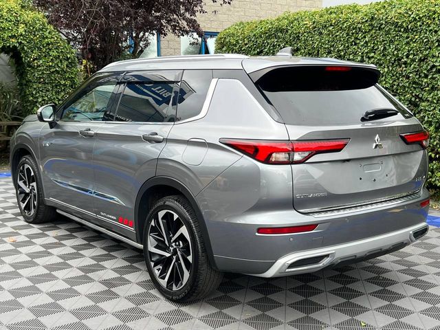 Image for 2022 Mitsubishi Outlander 7-SEATER 2.4 HYBRID AUTO // BOSE SOUND SYSTEM // HEATED FRONT & REAR SEATS // 360 PARKING CAMERAS