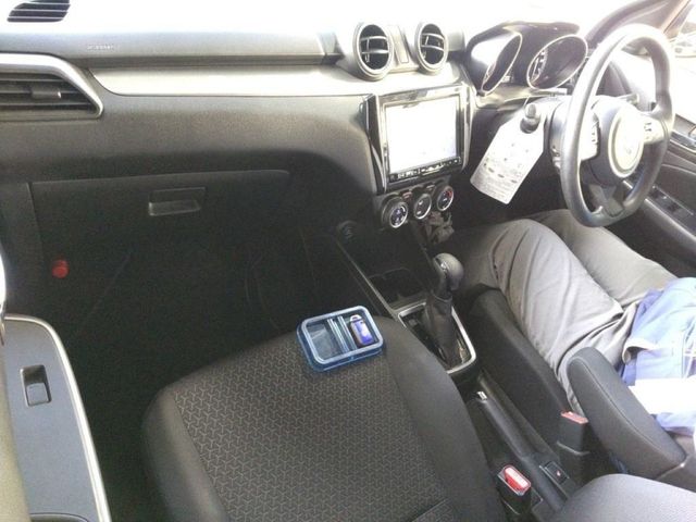 Image for 2023 Suzuki Swift 1.2 HYBRID AUTOMATIC - ORANGE/BLACK TWO TONE - PADDLE SHIFT