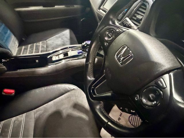 Image for 2016 Honda Vezel 162 RS Honda Sensing